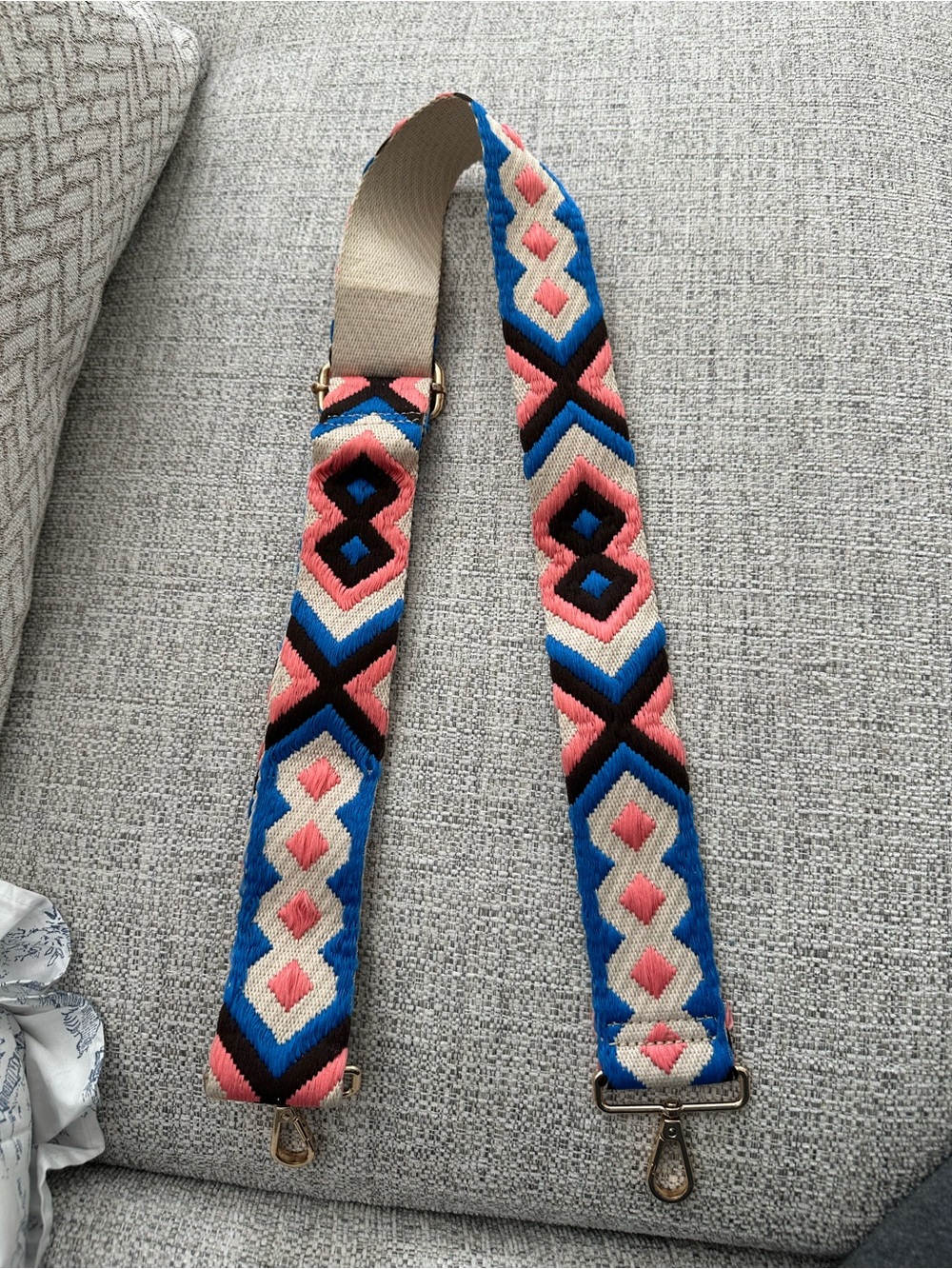Aztec Bag Strap - Picture 3 of 3
